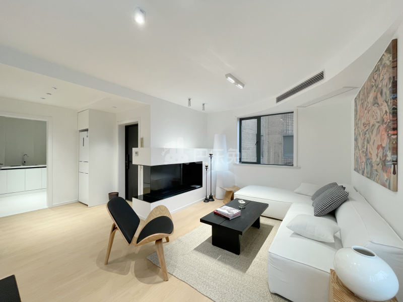 贵龙园（东方路1663弄）1680996周边环境图7