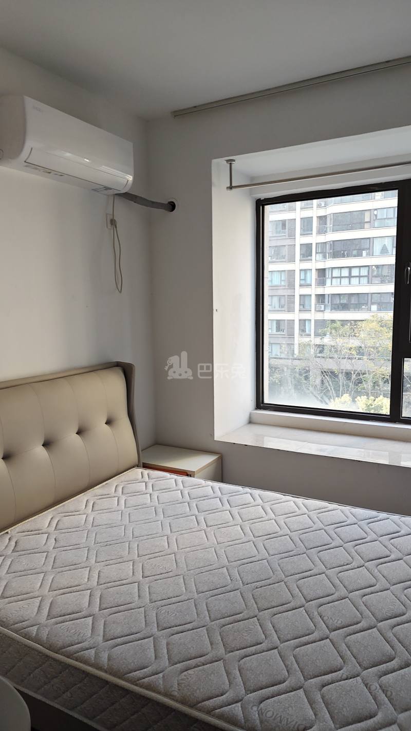 青浦绿地中心柏源晶舍16873599卧室图3