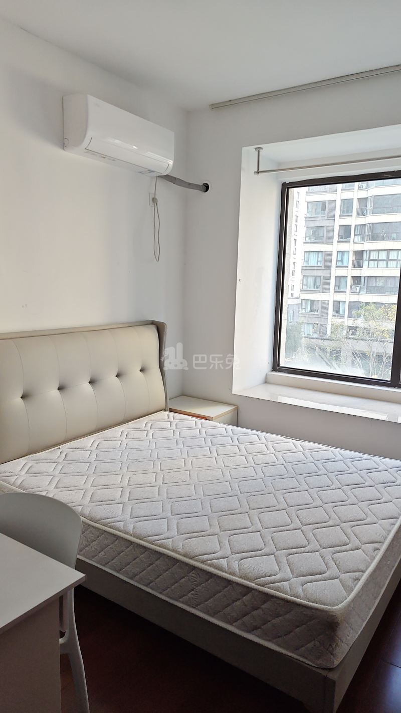 青浦绿地中心柏源晶舍16873599卧室图0