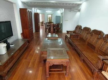 宇泰公寓 4室2厅1卫