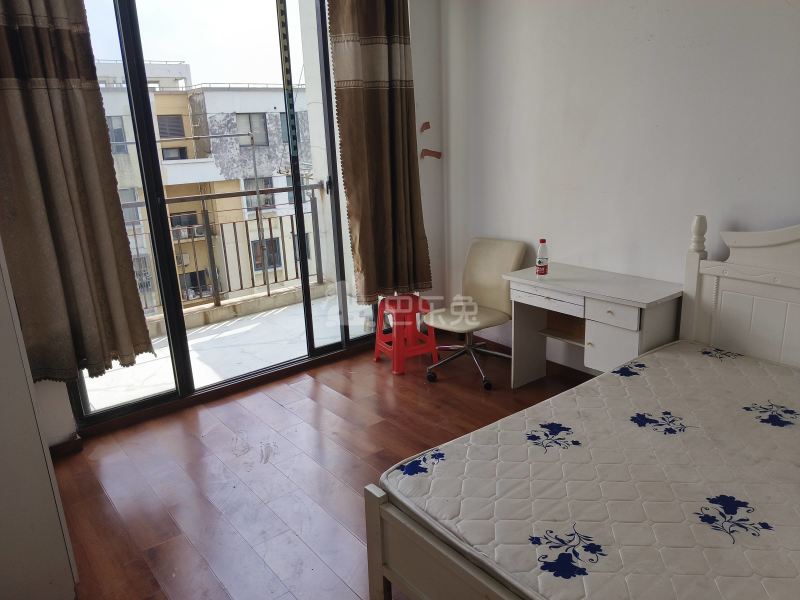 菊泉新城爱建顾园西区1689591卧室图1