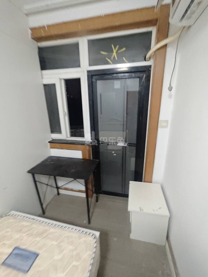 虹口花苑（天通庵路666弄）16908711卧室图2