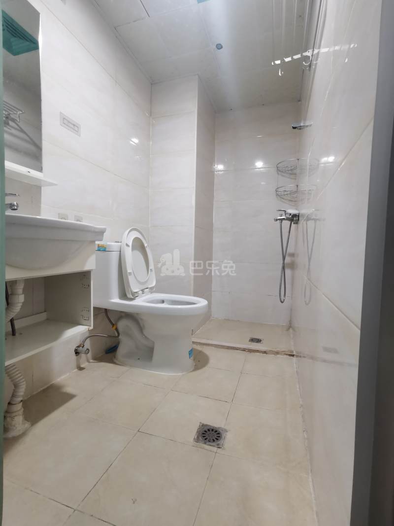 绿都世贸广场16917508卫生间图4