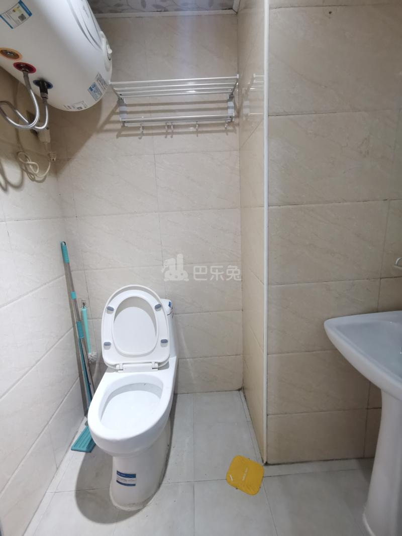 绿都世贸广场16920115卫生间图2