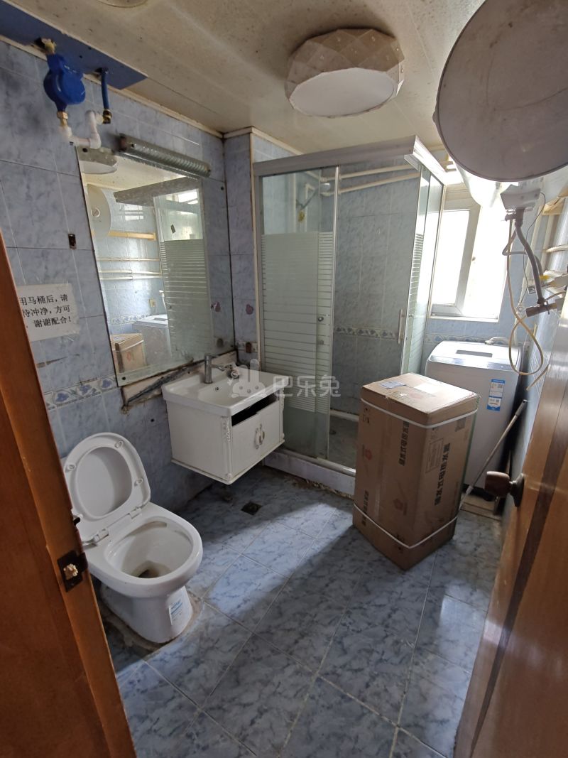 虹口花苑（天通庵路666弄）16944577卫生间图7