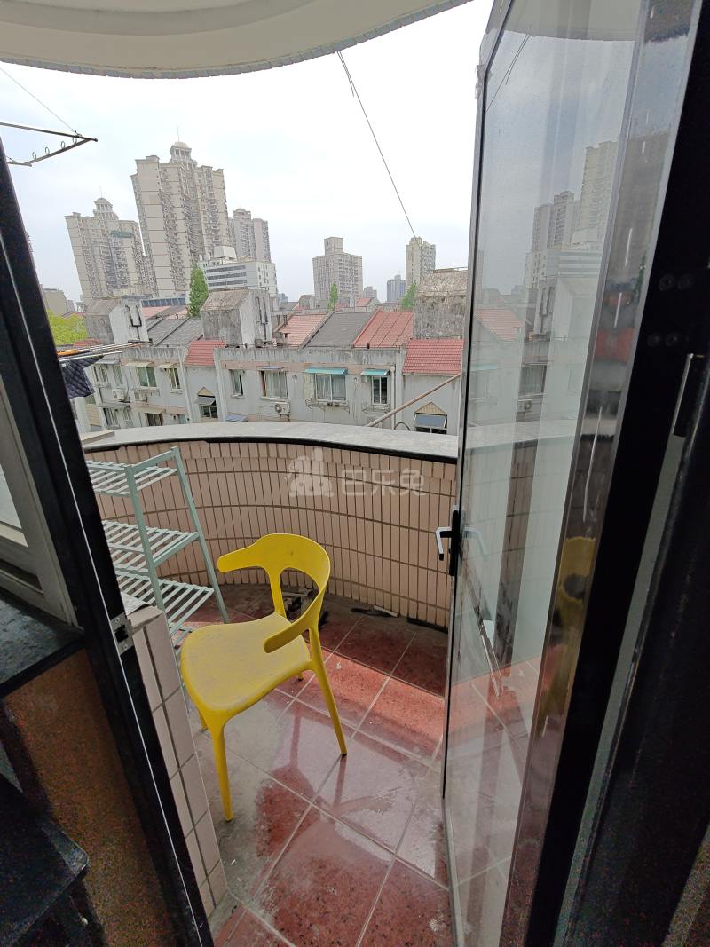 虹口花苑（天通庵路666弄）16944577卧室图2