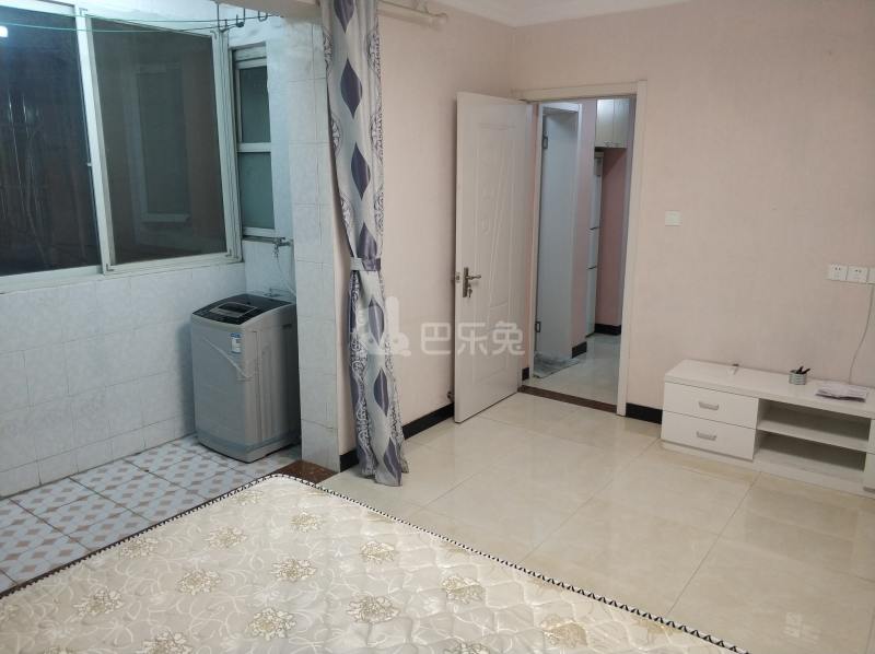 莘松三村169640卧室图4