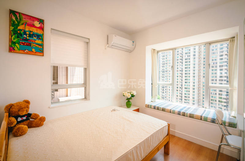 瑞虹新城一期17012322卧室图2