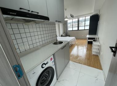 同济公寓 1室0厅1卫