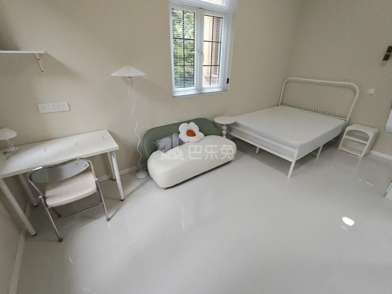 龙湖郦城（蓝湖郡）17039814卧室图4