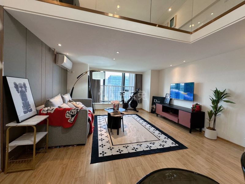 龙湖郦城公馆17080617客厅图3