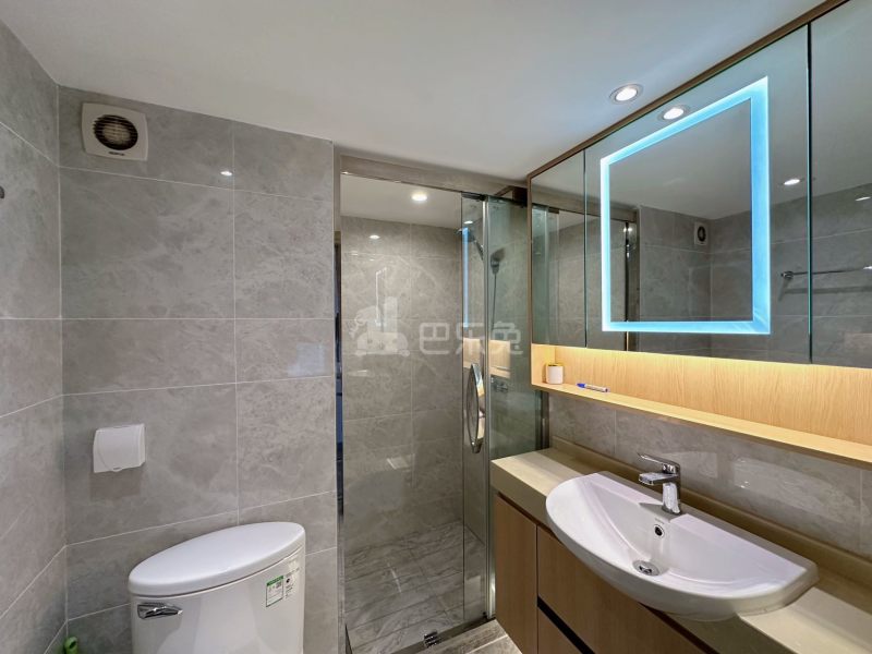 龙湖郦城公馆17080617卫生间图9