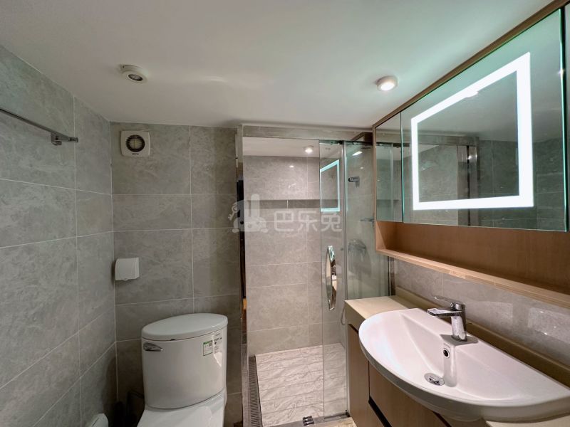 龙湖郦城公馆17080617卫生间图10