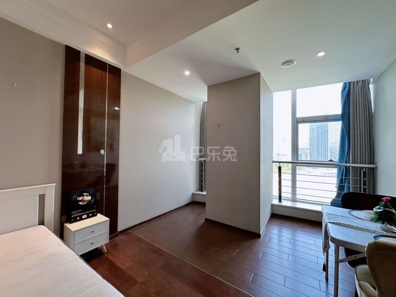 金铂湾公寓17081035客厅图3