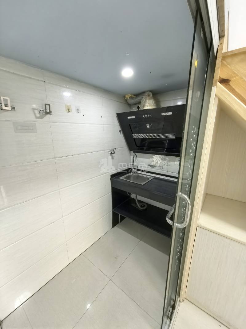 迪巢公寓17087498周边环境图3