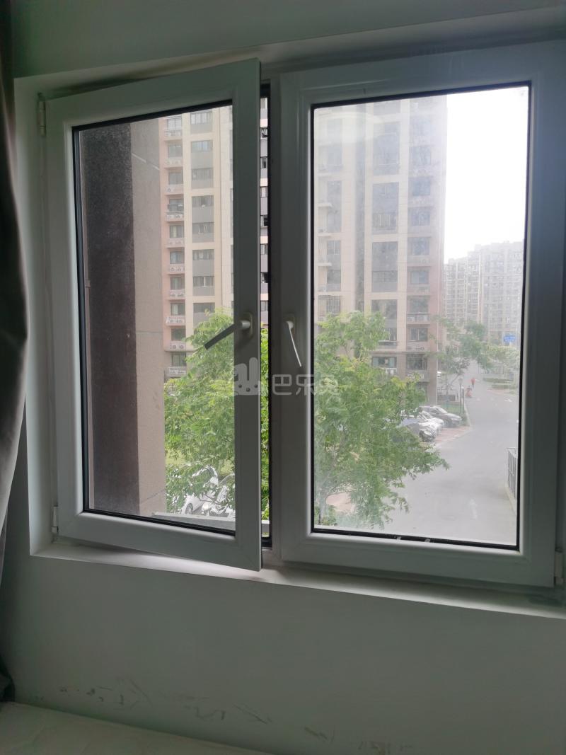 匡巷二村17094770卧室窗户图24