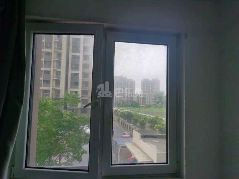 匡巷二村17094770卧室窗户图23