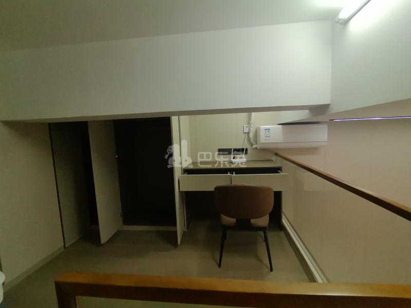 繁锦路920弄10号17127680卧室图2