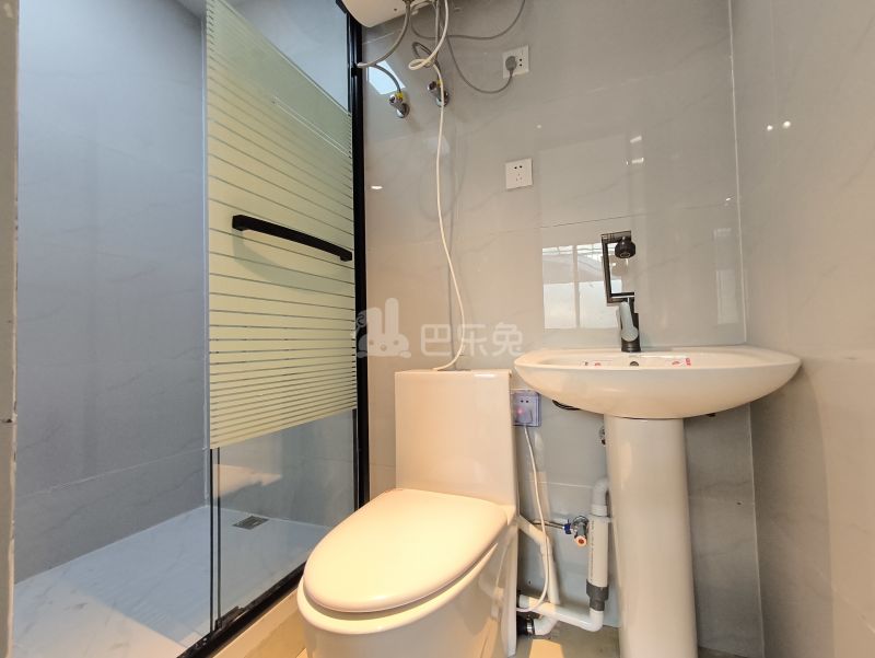 德胜路177号17170945客厅图0