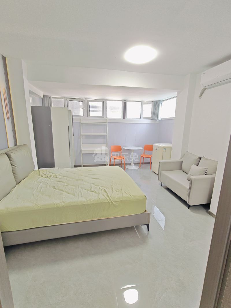 绿地滨江雅苑17217085卧室图0