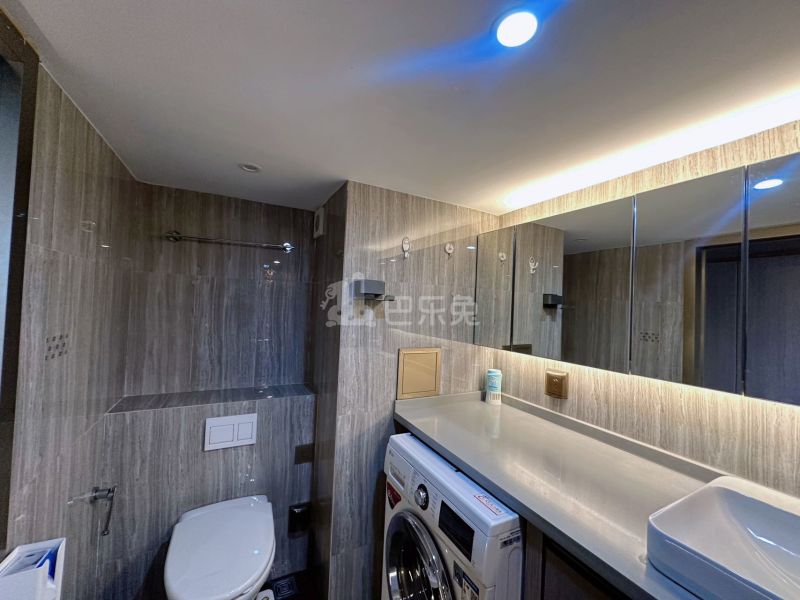 期遇江景影院公寓(江滨澜庭店)17253738卫生间图4