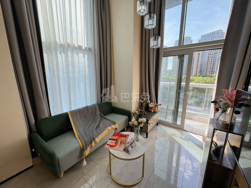 滨澜公寓(滨江星澜里店)17253815客厅图1