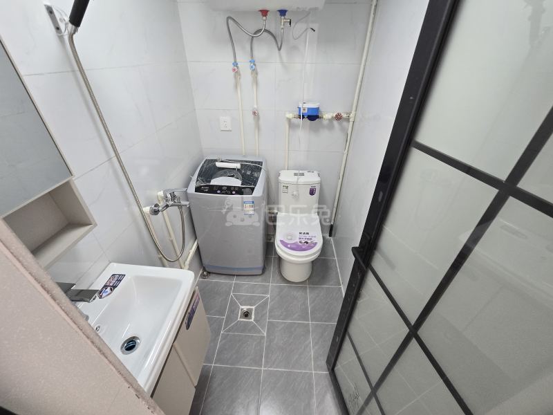 花苑新村17299505卫生间图4