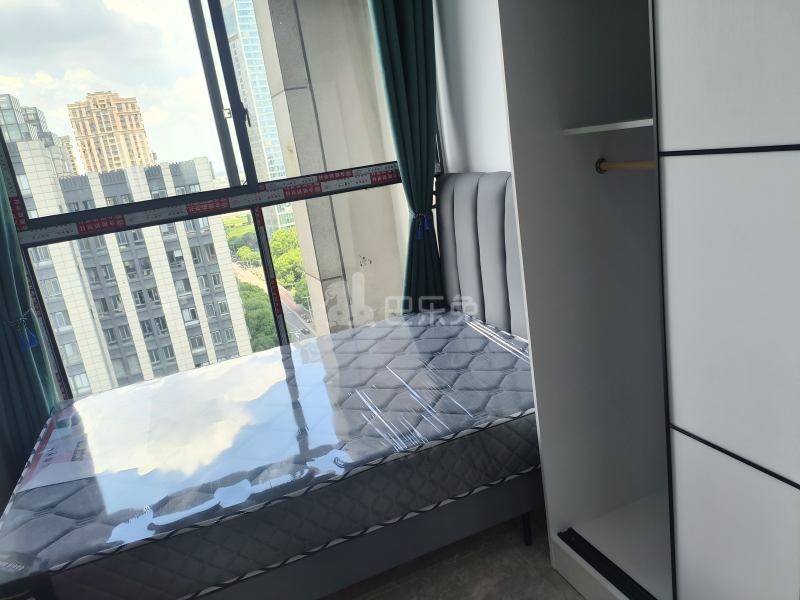 虹桥公馆17361976卧室图5