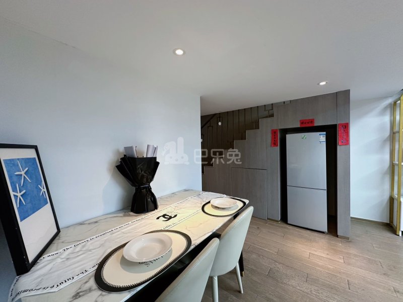 期遇江景影院公寓(江滨澜庭店)17379756厨房图4