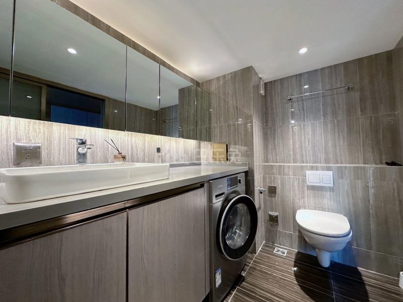 期遇江景影院公寓(江滨澜庭店)17379799卫生间图4