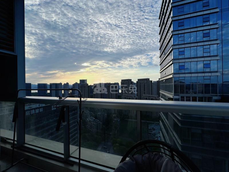 滨澜公寓(滨江星澜里店)17672616客厅图4