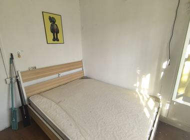 东海别墅 1室0厅0卫