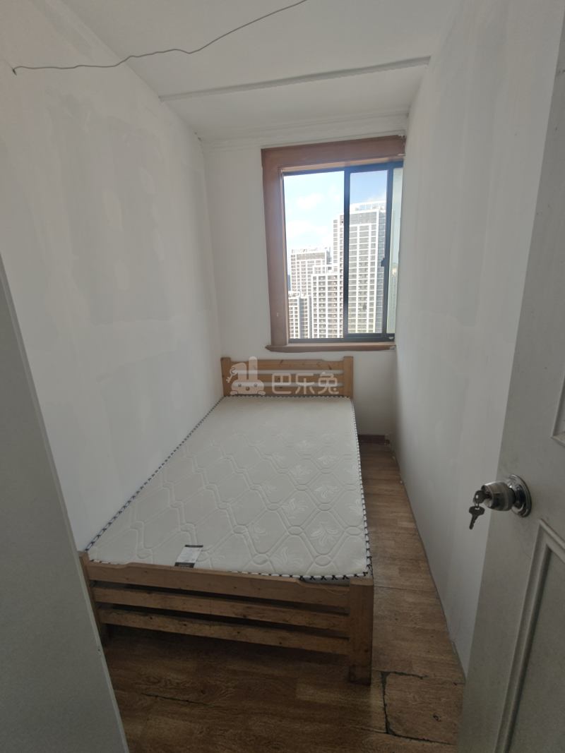 昆泰大厦17707135卧室图0