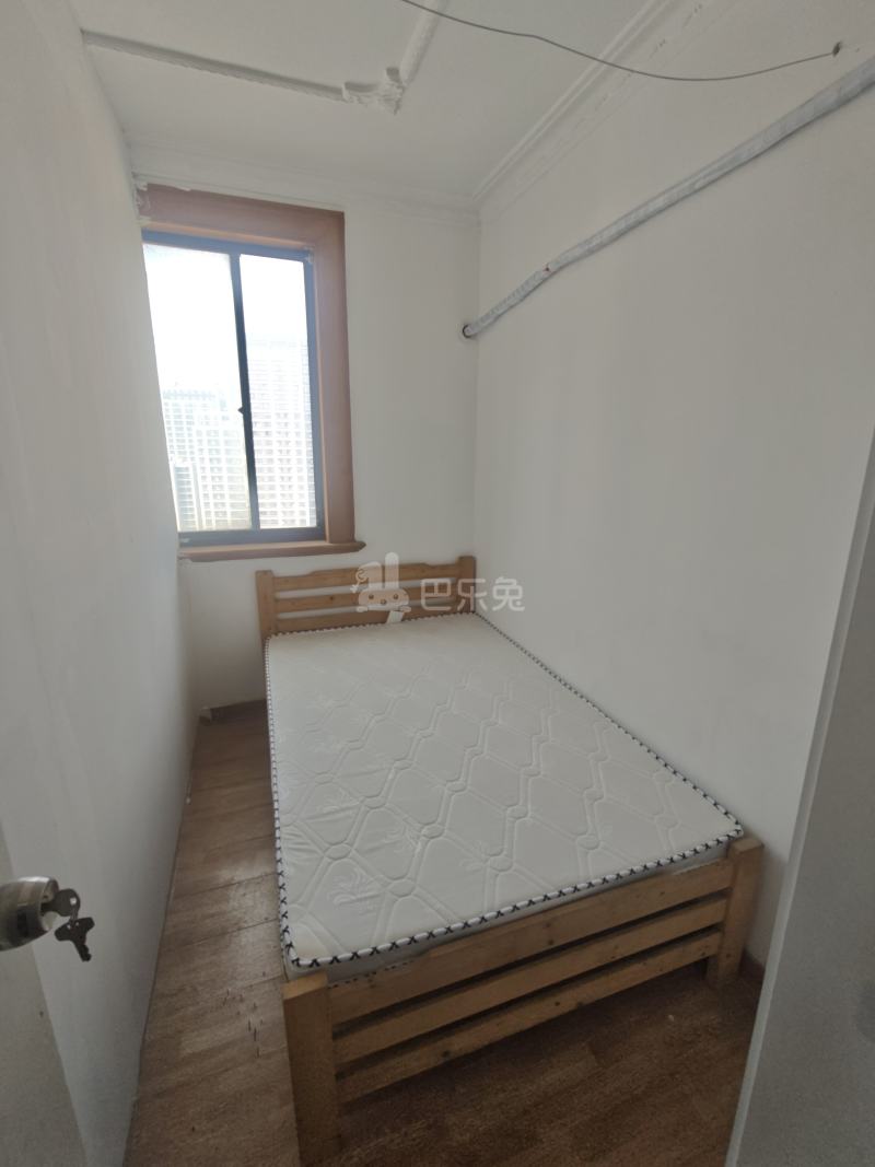 昆泰大厦17707136卧室图0