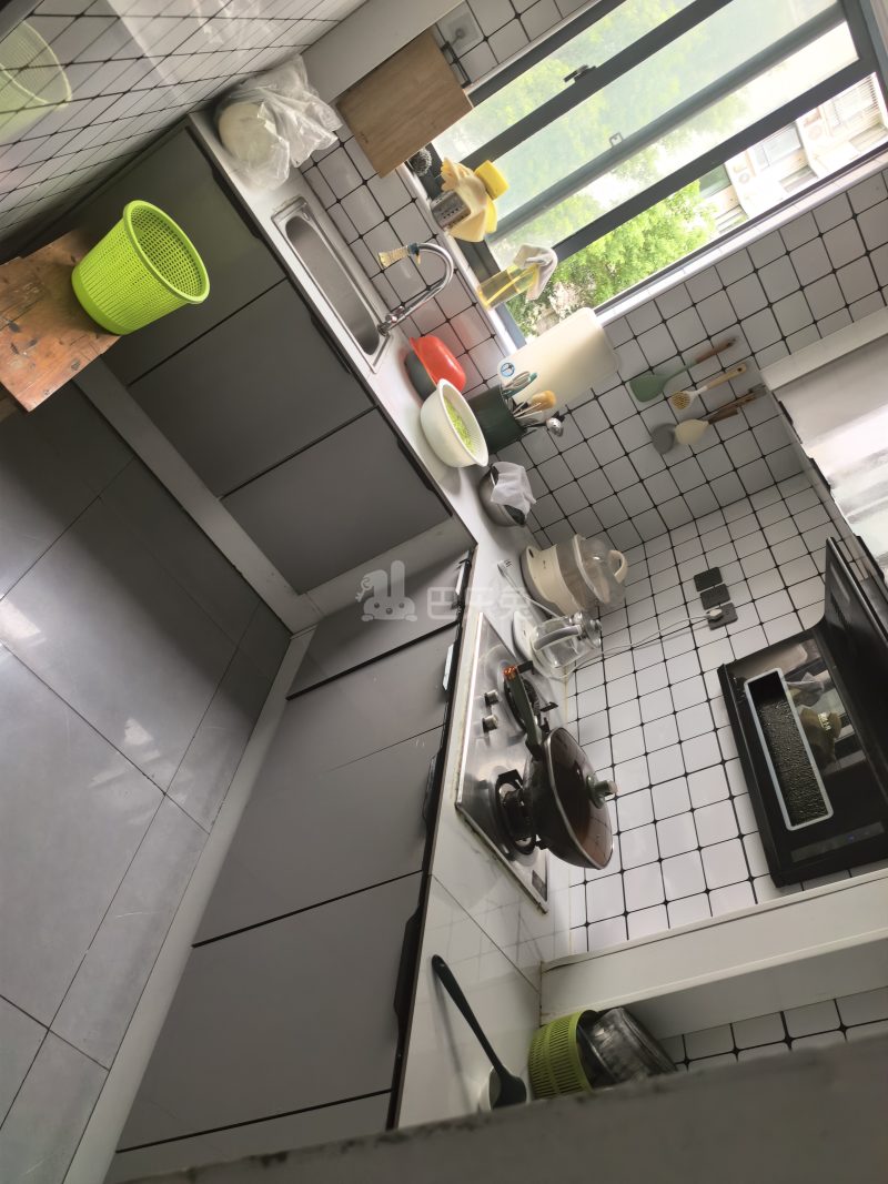 华泾绿苑13840389卫生间图7