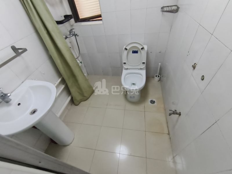 滨江小区（天钥桥南路1249弄）17809797卫生间图5