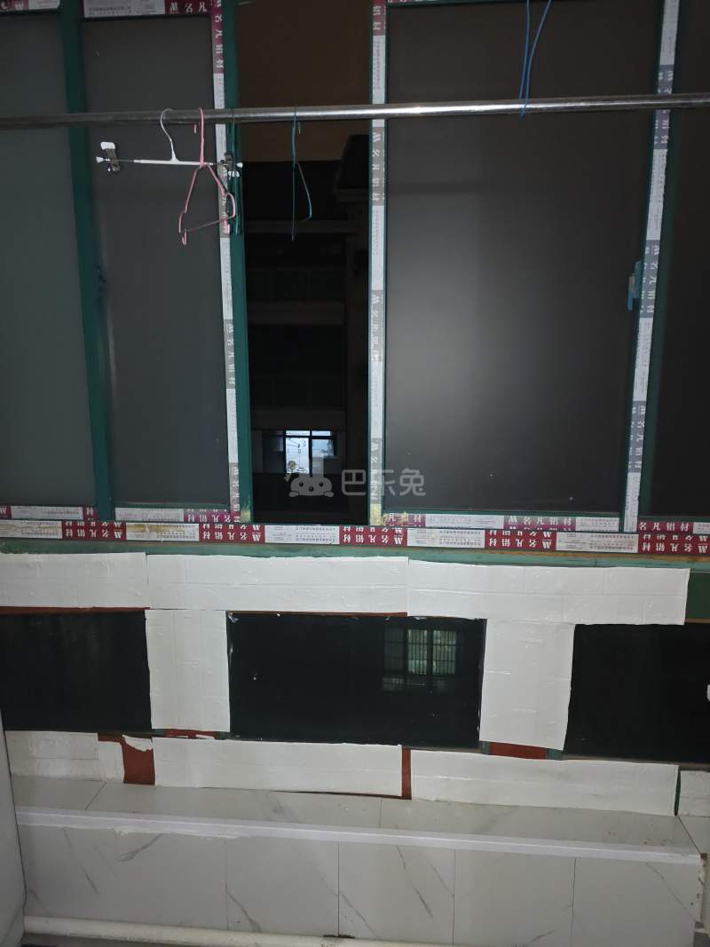 翠景园17813446卧室窗户图8