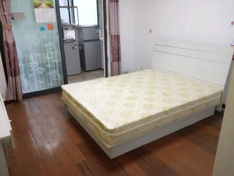 徐汇长春苑1783120卧室图3