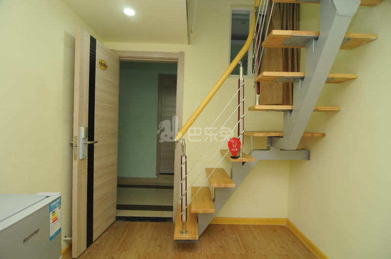 百合公寓（曹杨店）1784802客厅图4