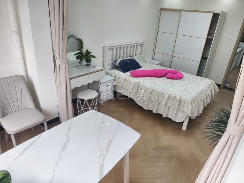 彭浦新村彭一小区17868874卧室图2