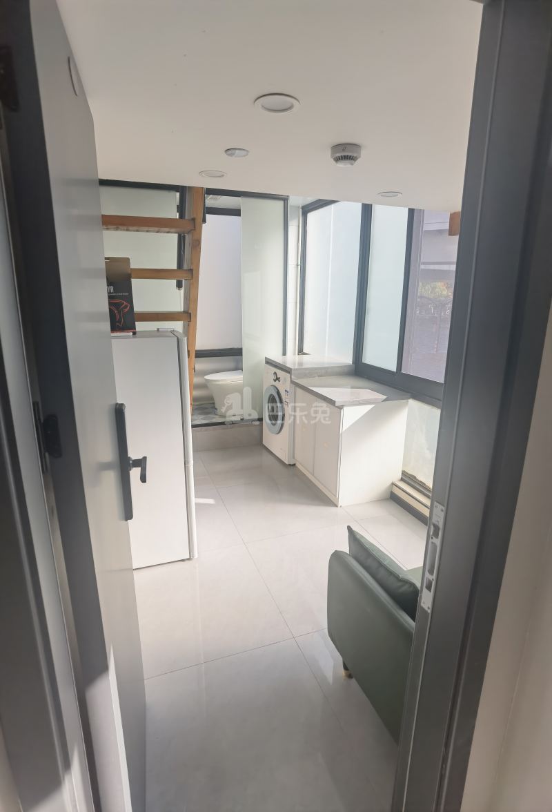 中兴财富国际公寓17924254周边环境图9