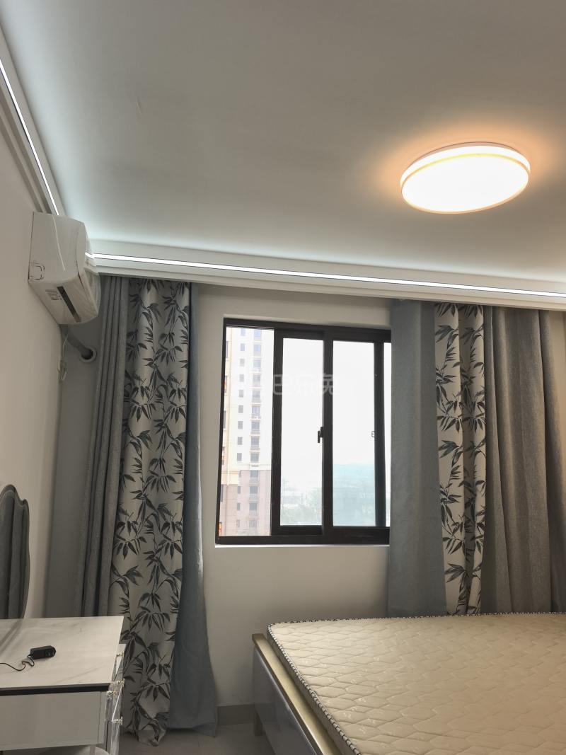 良景佳苑17929996卧室窗户图12