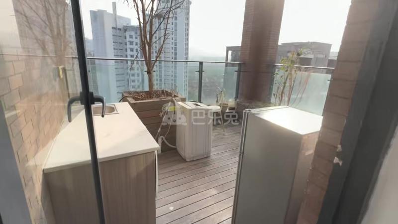 世纪新城东区18005880周边环境图0