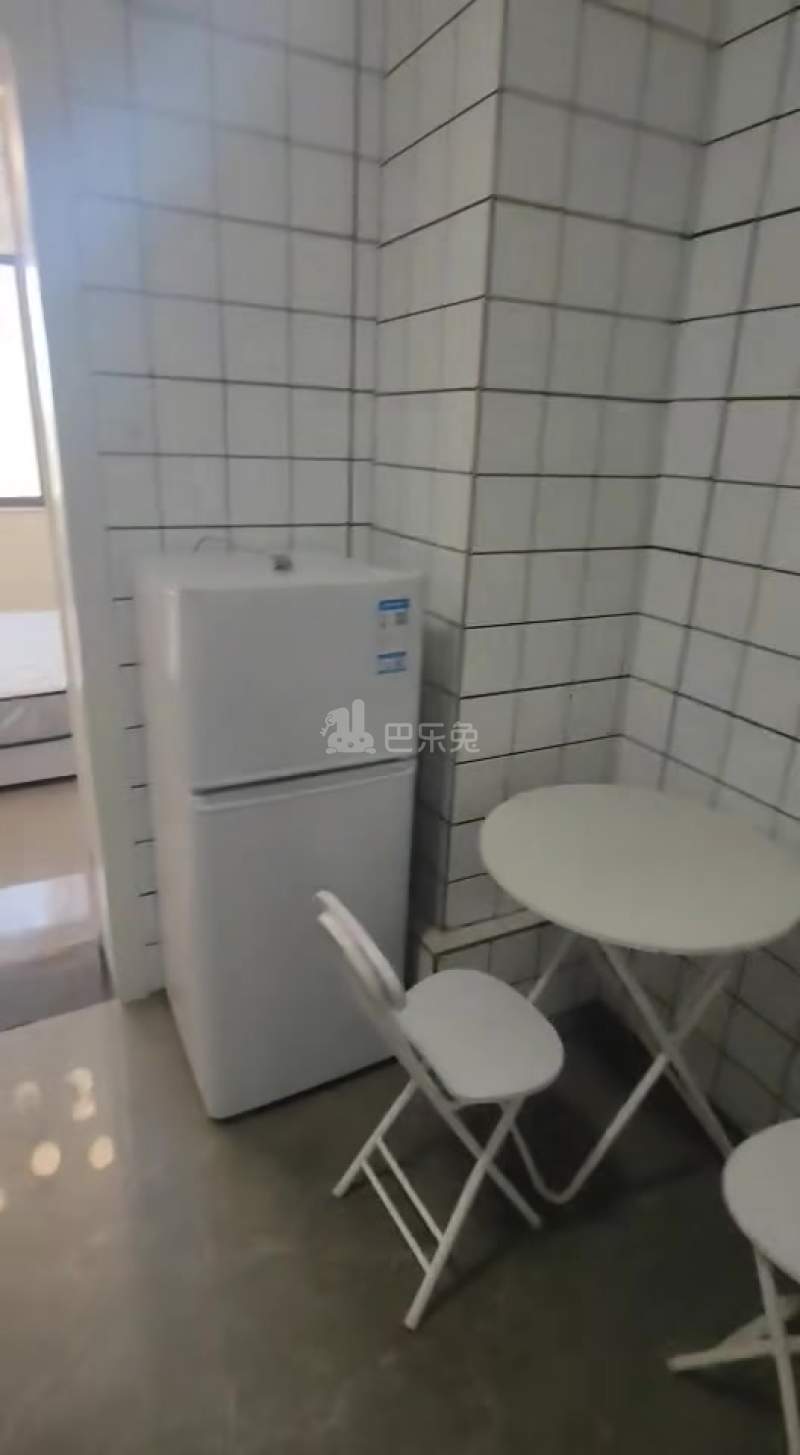 杜湖名庭18051022周边环境图0