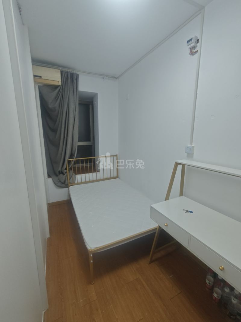 玫瑰广场18068105卧室图1