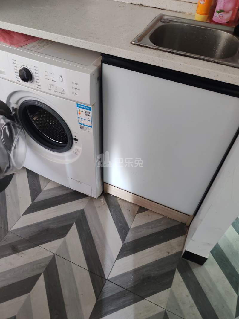 广友小区18081427客厅图4