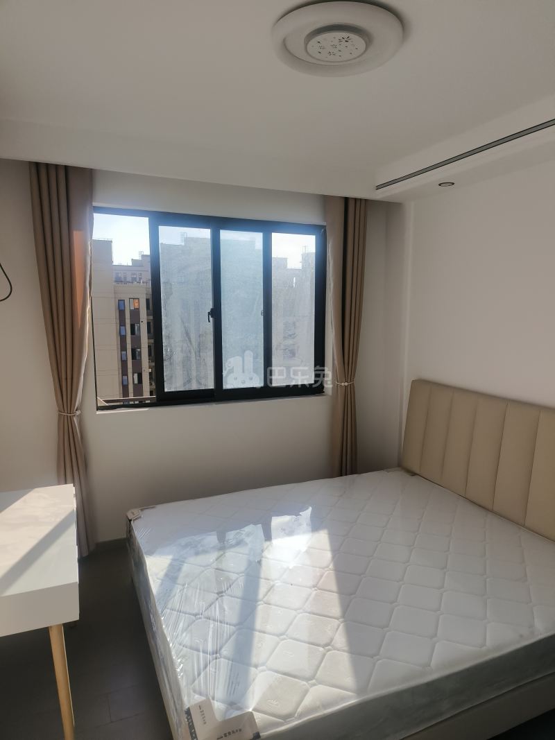 团欣嘉苑18086623卧室图0