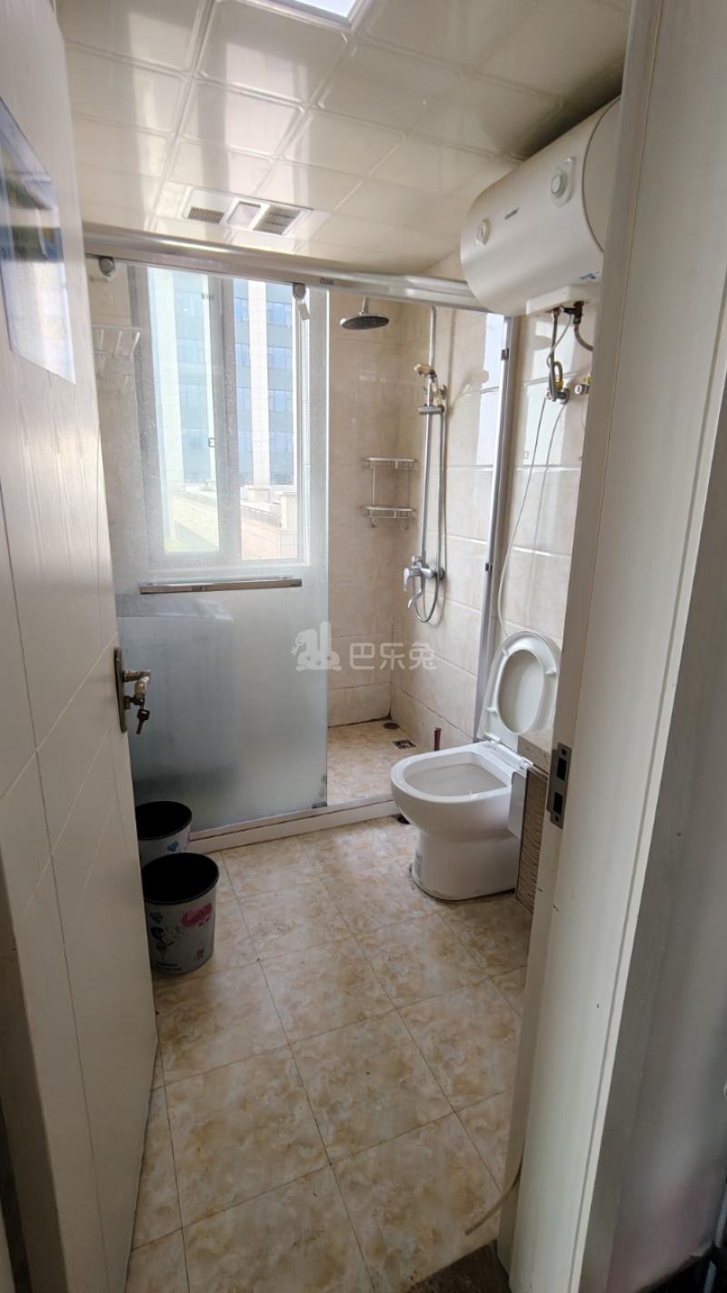 四季名门城市公寓18090285周边环境图4