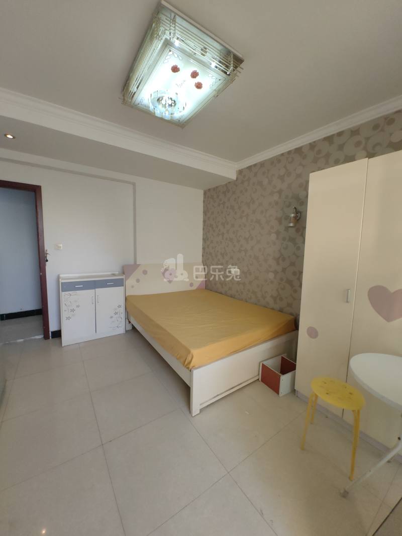 紫竹雅苑（草高支路1050弄）18104658卧室图4