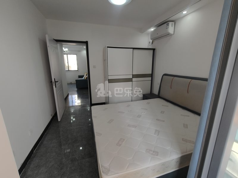 崧泽华城逸泰雅苑1期18107255卧室图1